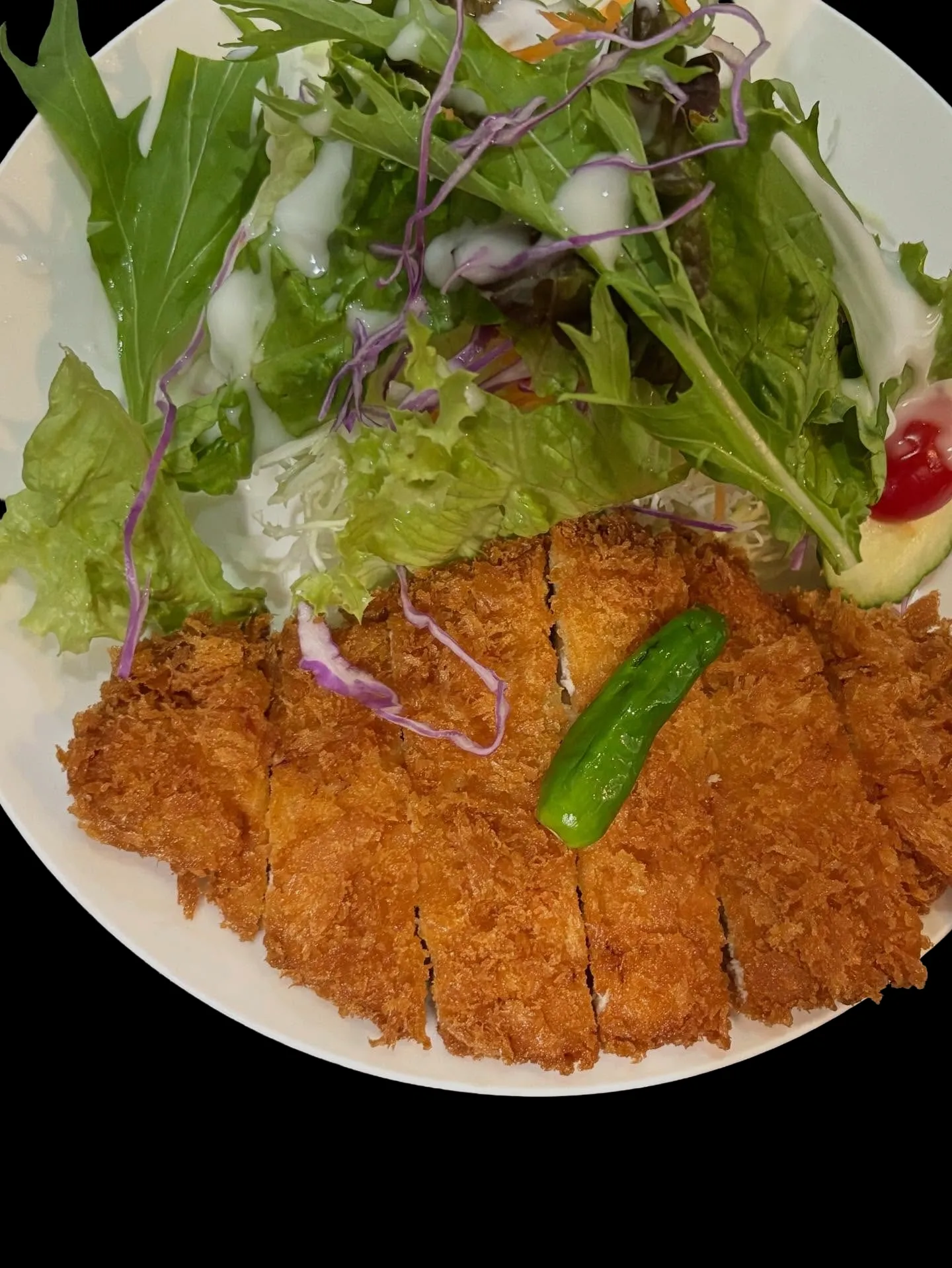 鳥取県産鶏カツ定食、サクッと柔らかい鳥取育ちの鶏カツ